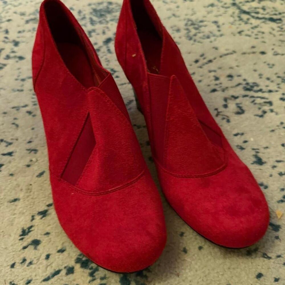 Unbranded Women's Red and Burgundy Footwear